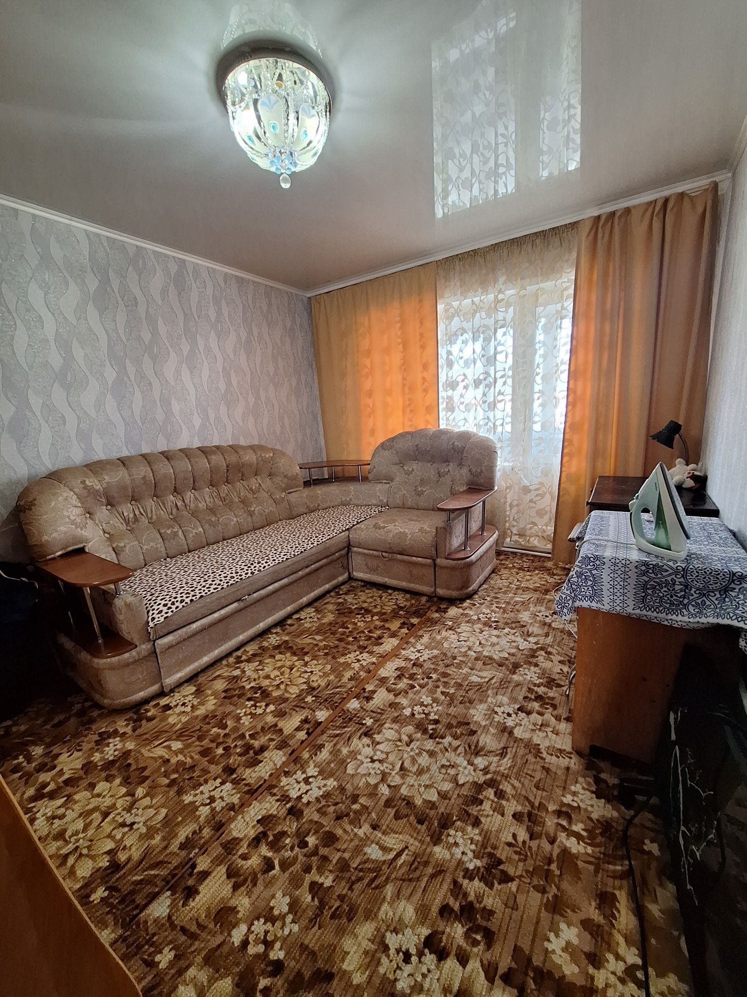 4-х комнатная квартира в центре ( район Тайги)