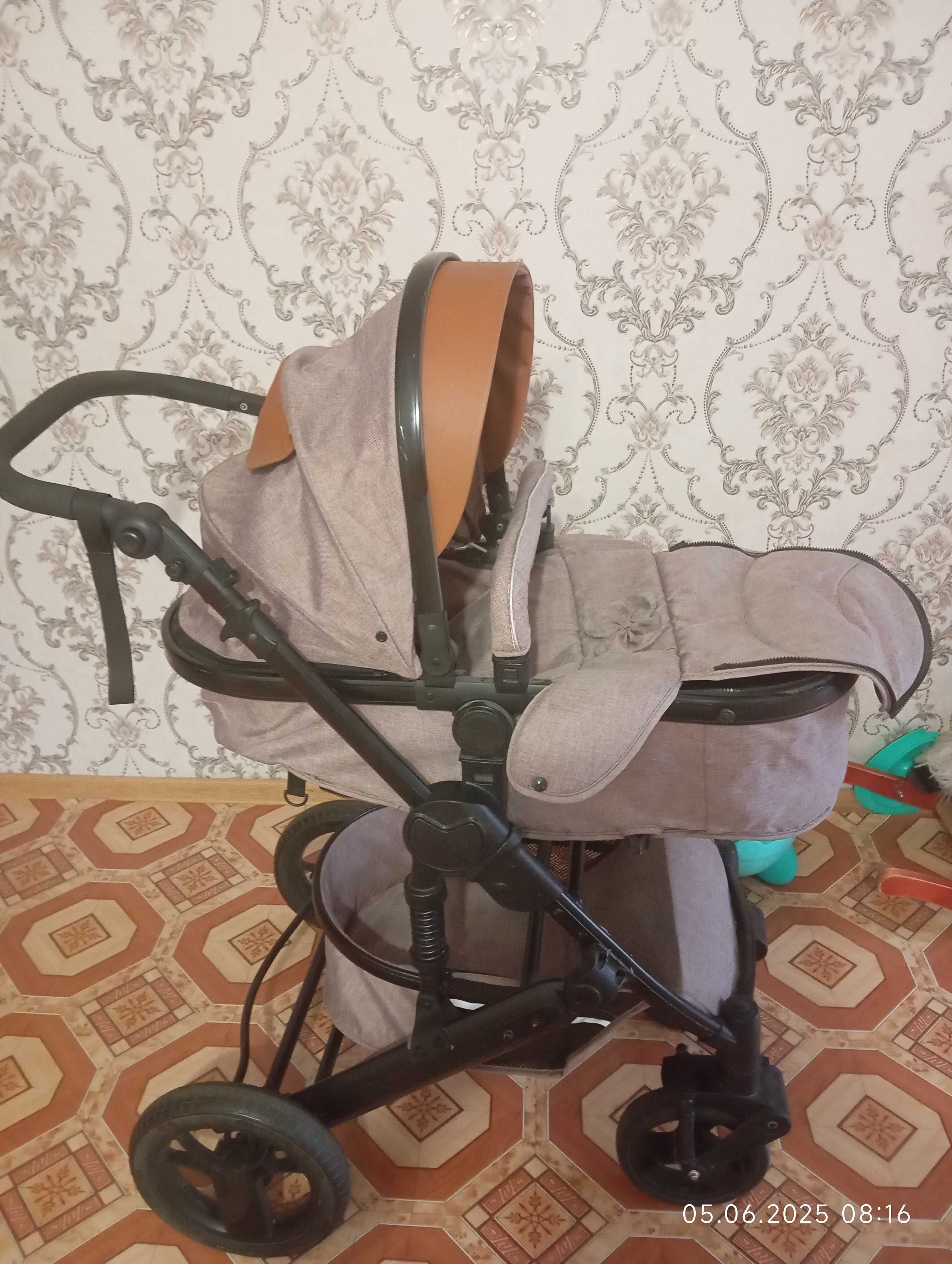Продам детскую коляску зима-лето