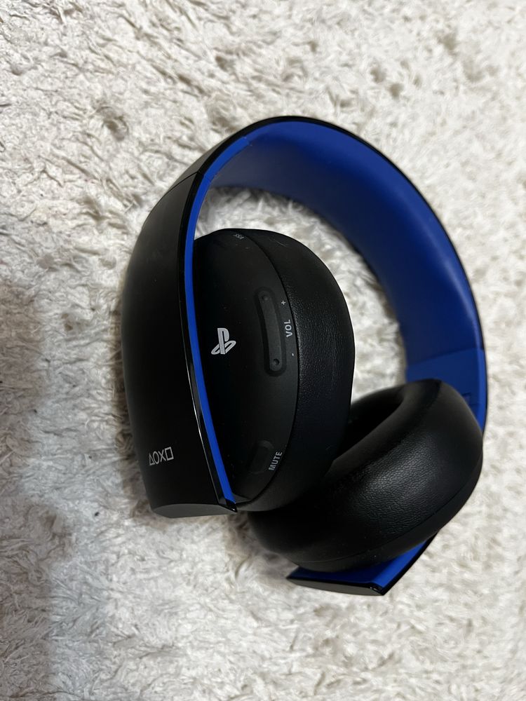 Продам SonyPlayStation 4 Pro