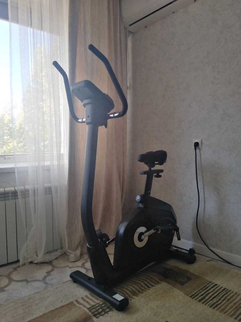 Велотренажёр отличный новый