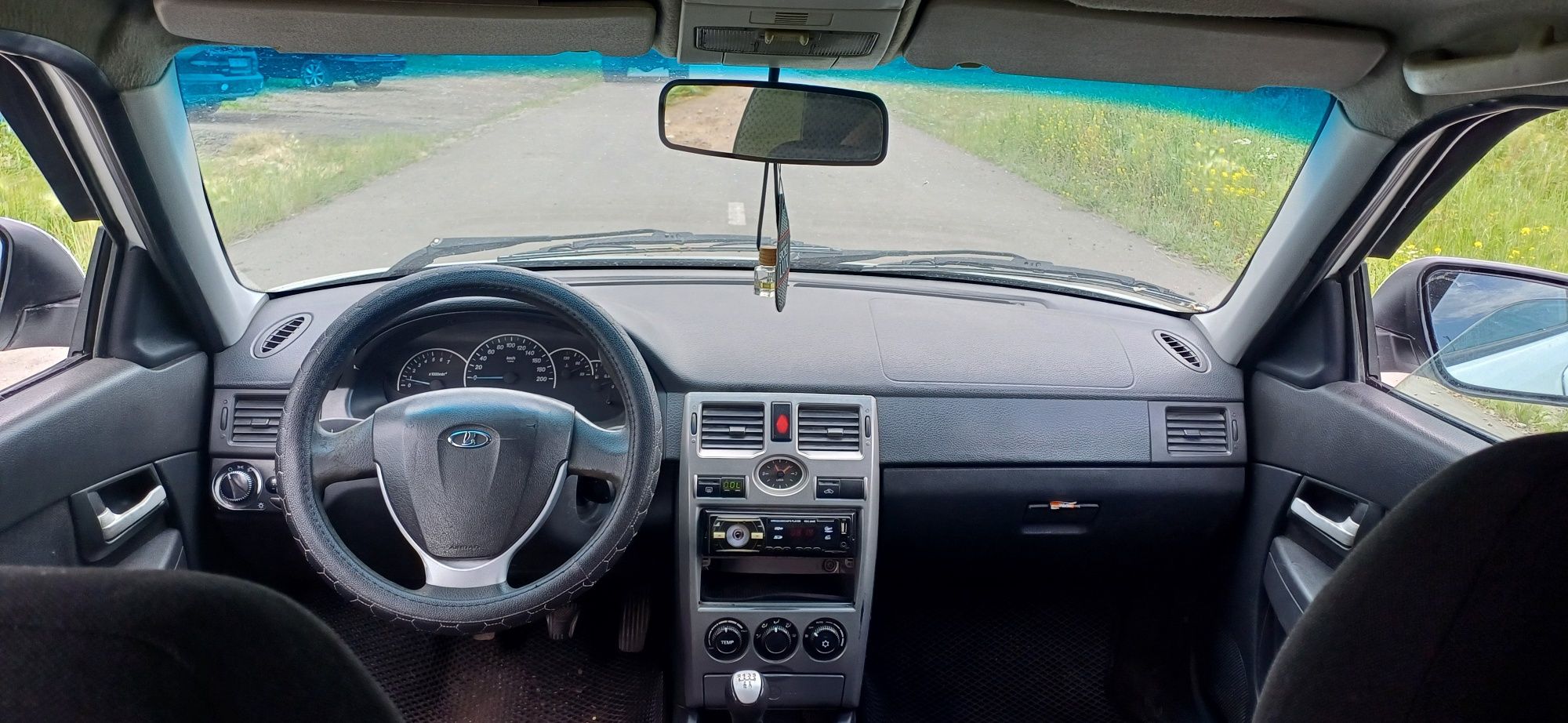 Продам приору срочно