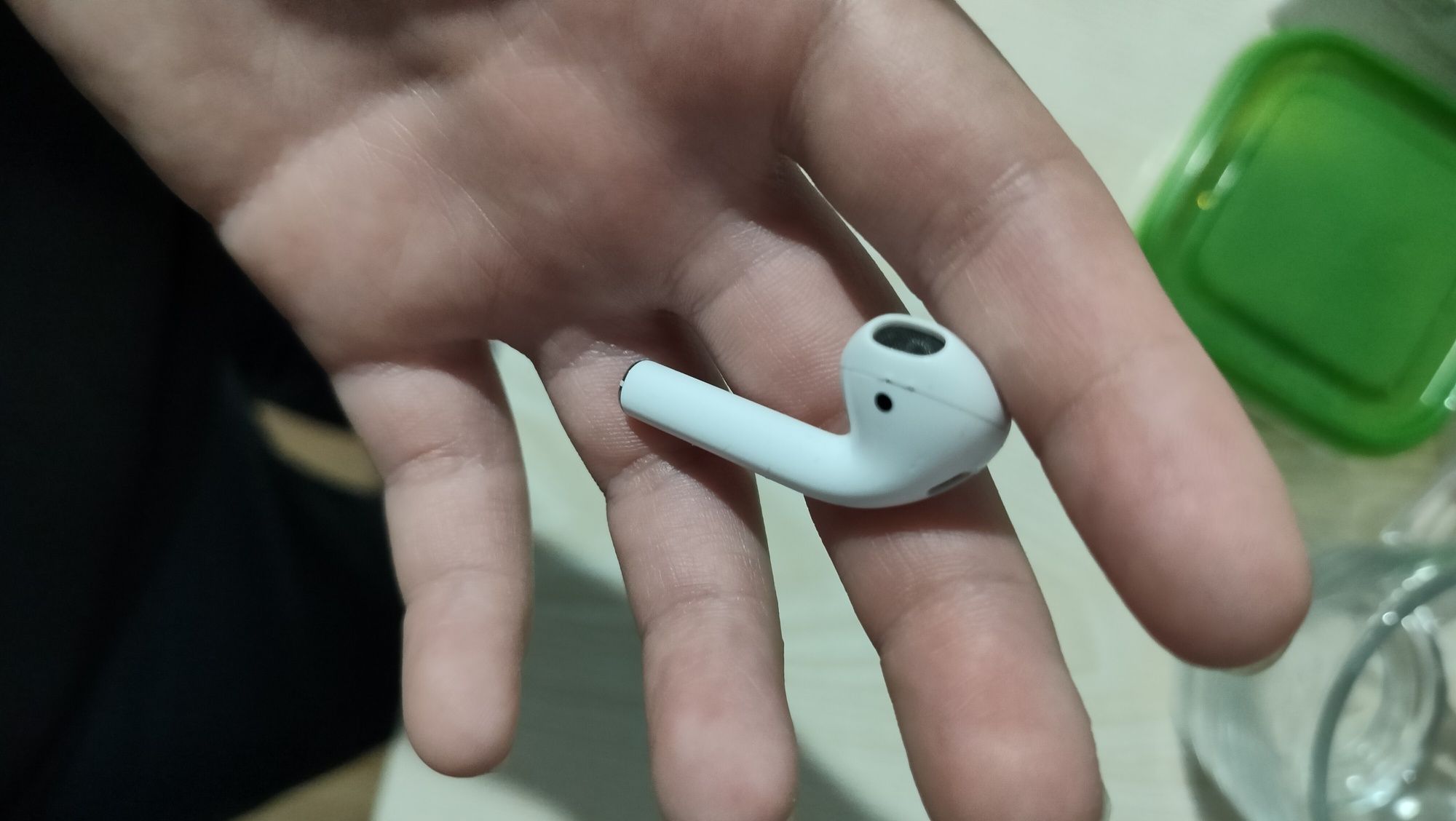AirPods 2 (поколения)
