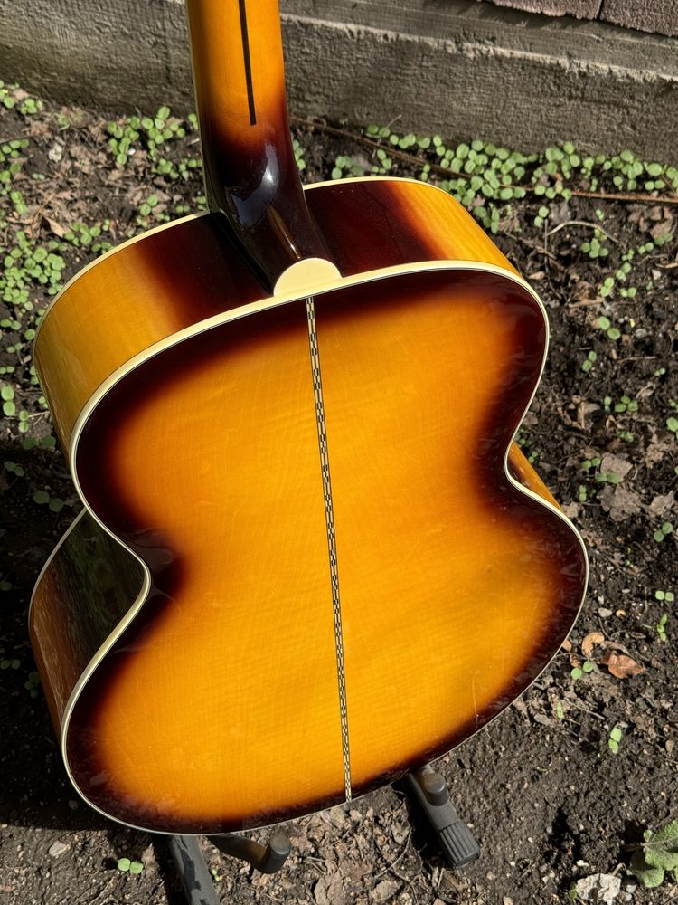 Gibson sj-200 акустическая гитара