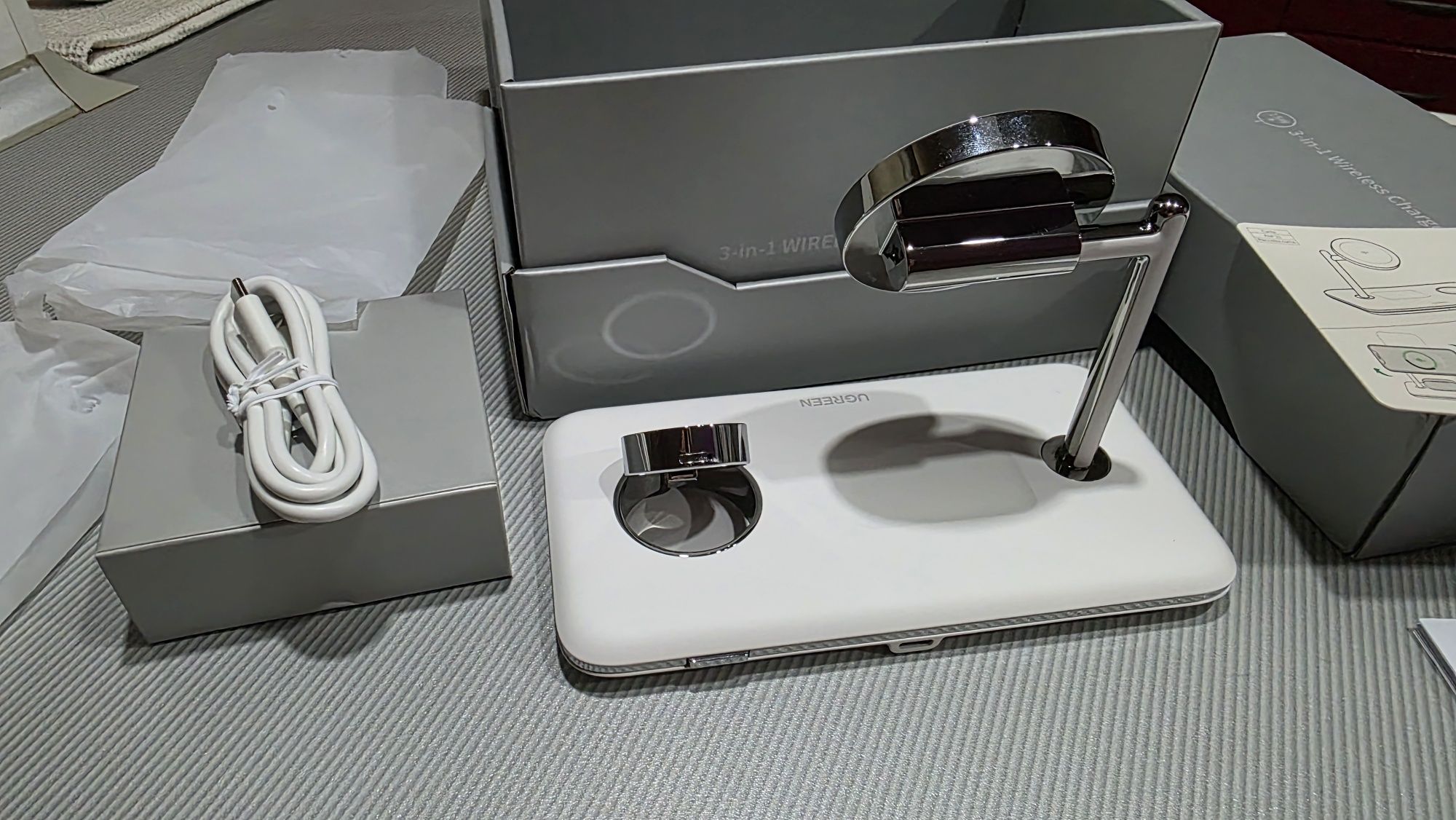 Ugreen qi2 Magsafe Беспроводная зарядка Ugreen для iPhone