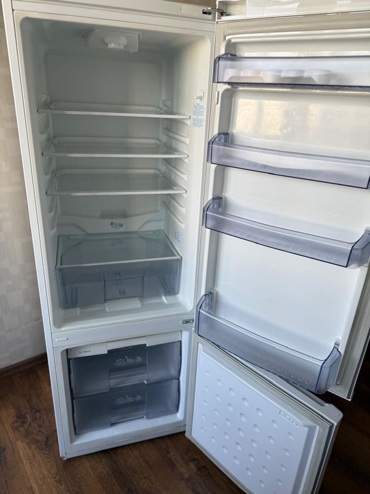 Холодильник продам