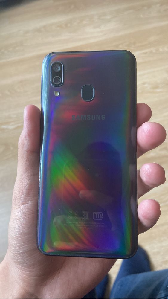 Samsung A40 самсунг