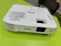 Проектор Epson EB-E01
