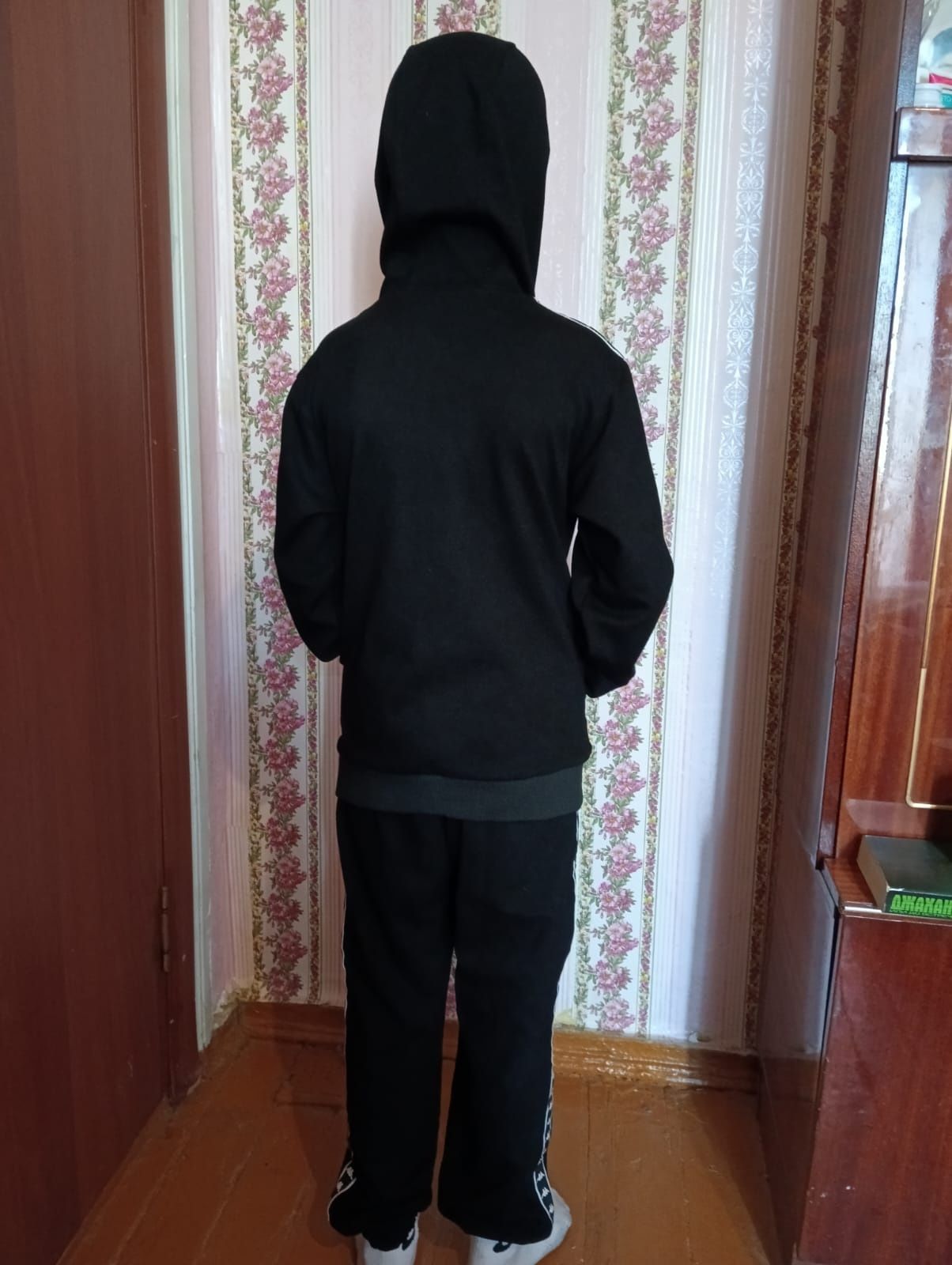 Срочно продам костюм Капа,почти новый,брали за 15,продаю за 7тысяч