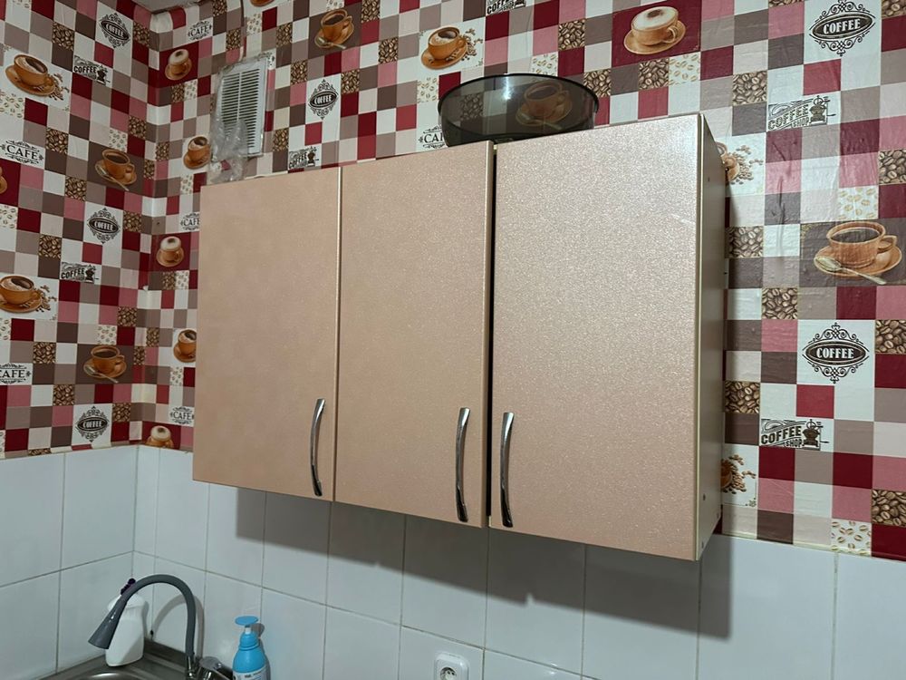 Продам кухонную мебель.
