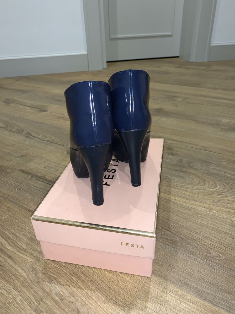Батальоны Jimmy Choo