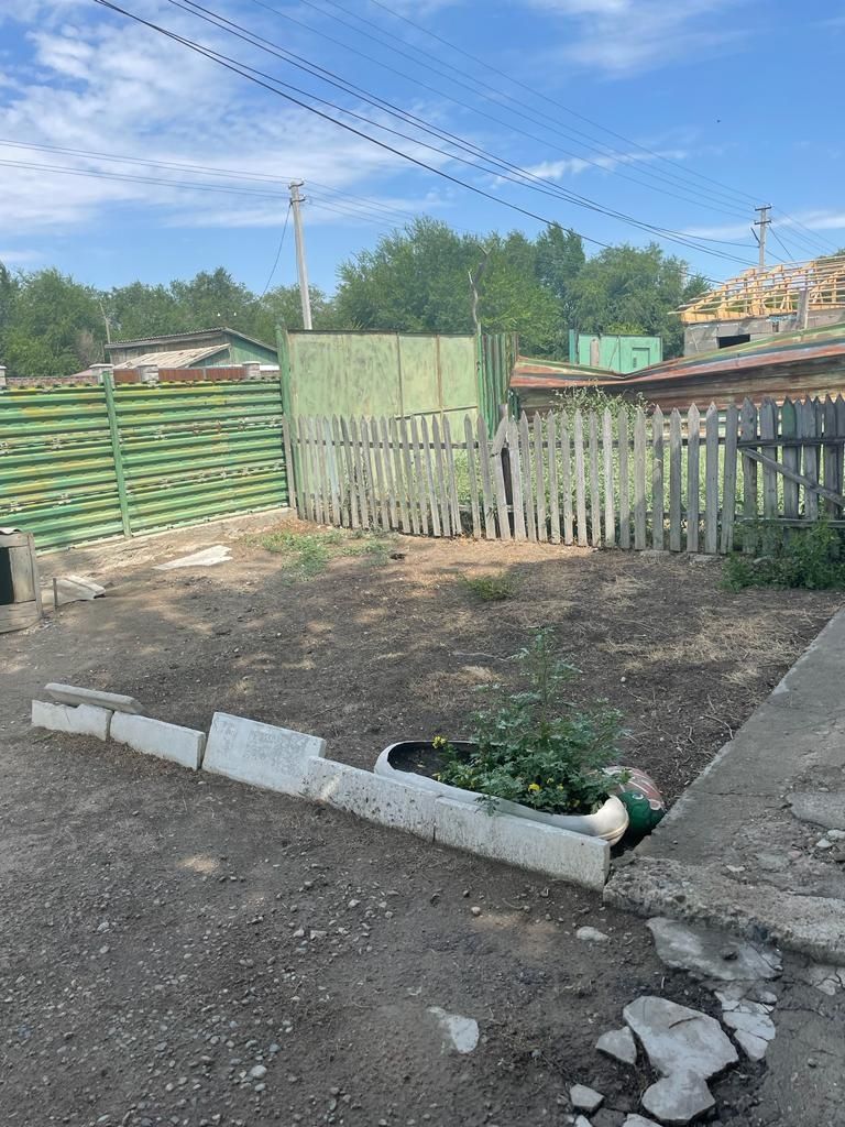 Продам дом.состояние среднее.есть дом.телефон
