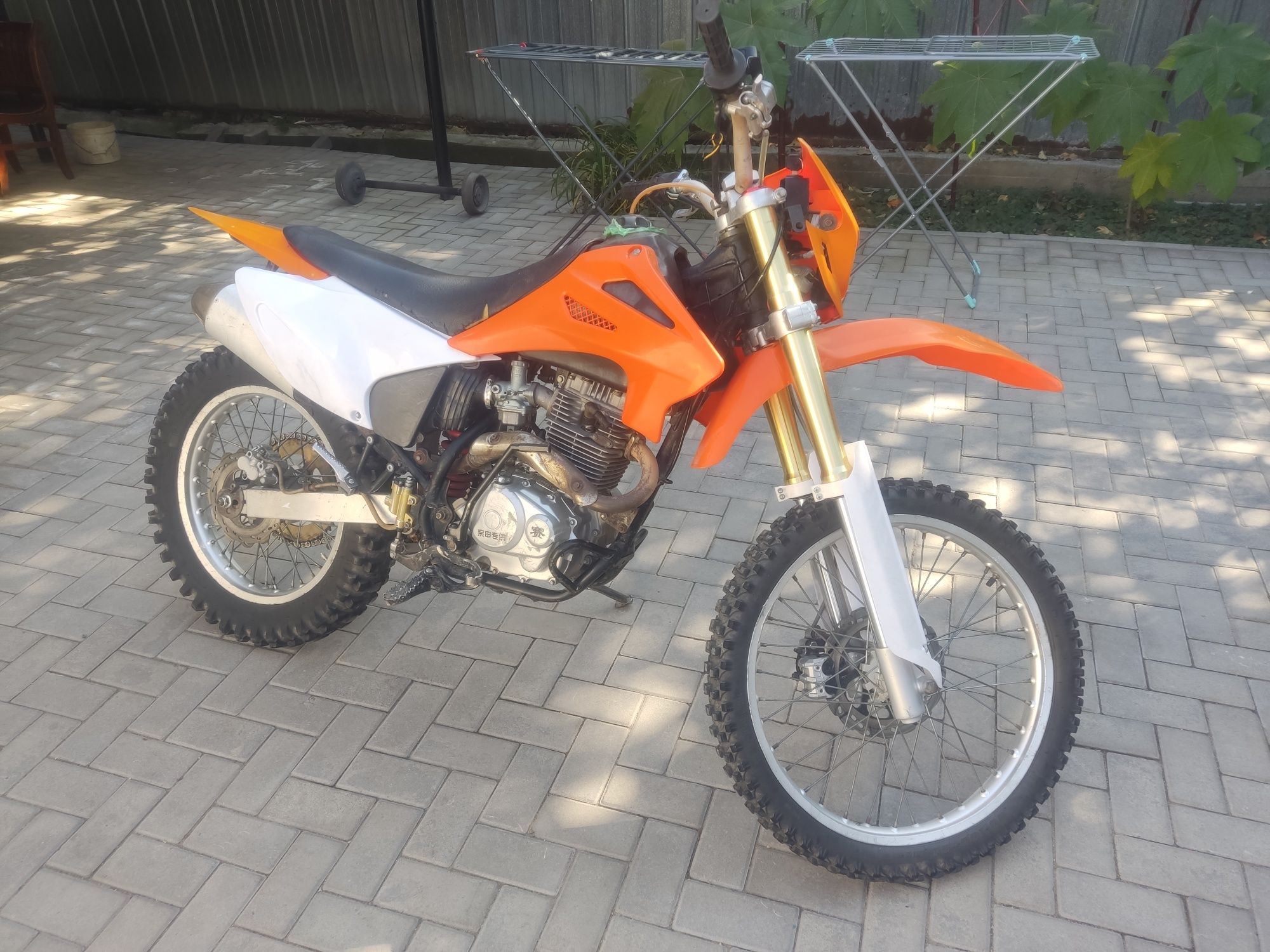Продам мотоцикл эндуро 06.