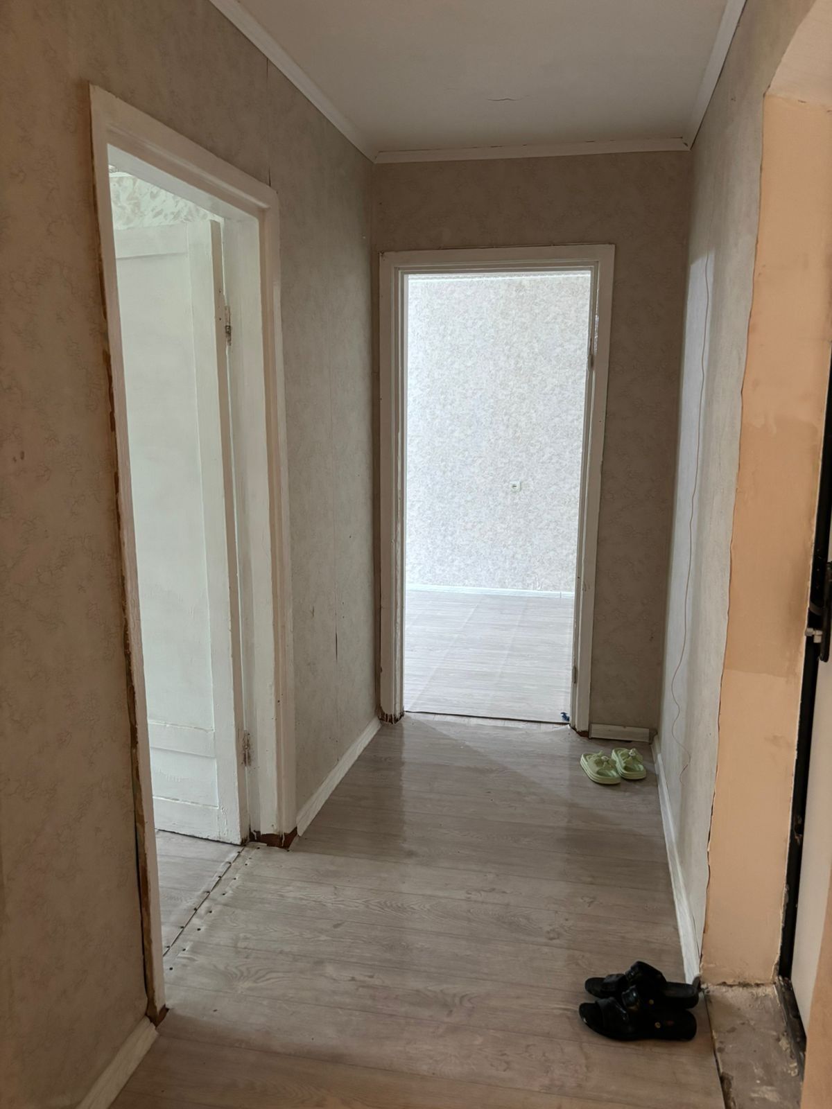Продам 2 ком кв Жанибек 85