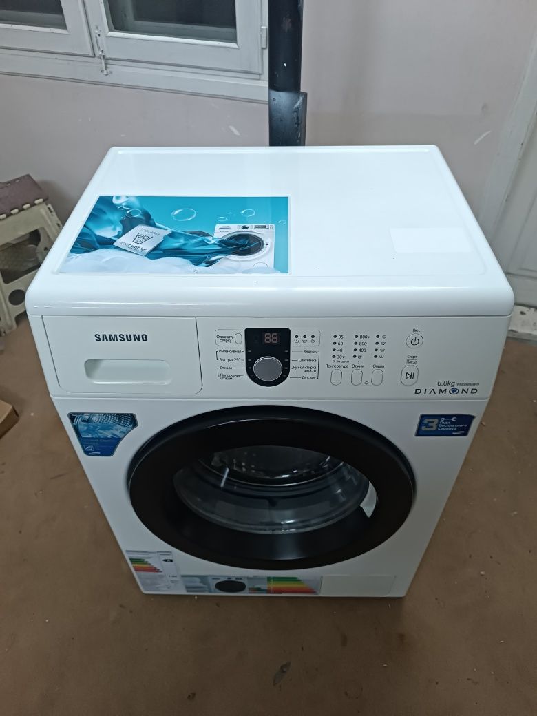 Стиральная машина Samsung 6kg в отличном состоянии.