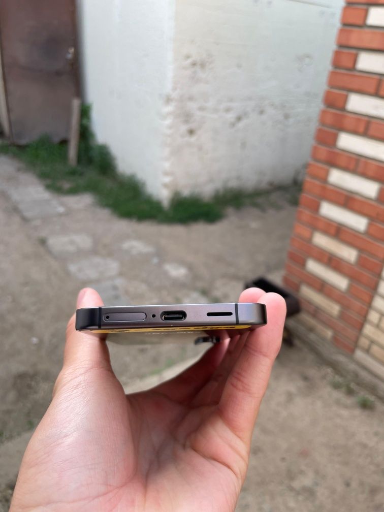 Samsung Galaxy S 24