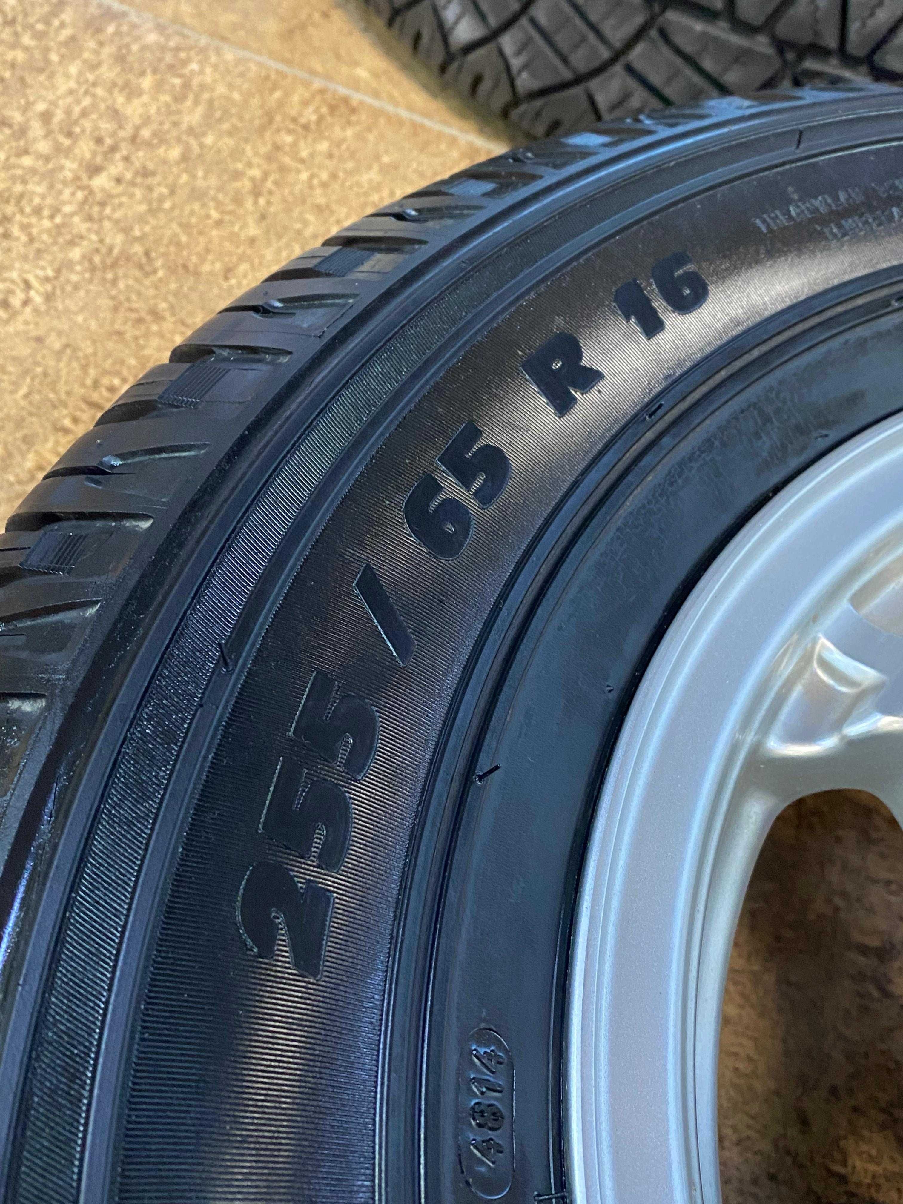 2 колеса в сборе Michelin 255/65/16, 6*139.7, ЦО 77