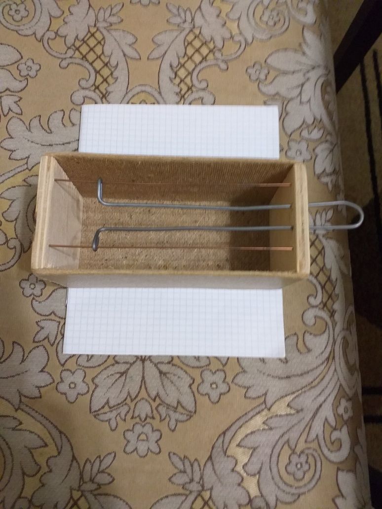 Продам коробку-переноску для птичек.