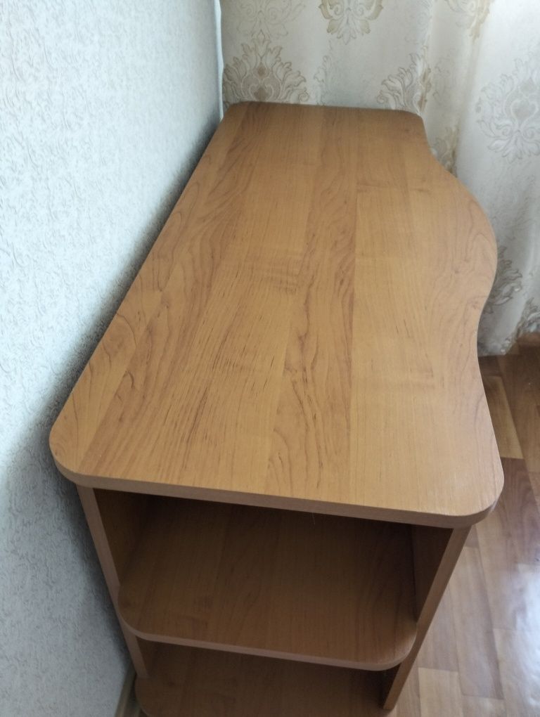 Продам тумбочку под телевизор