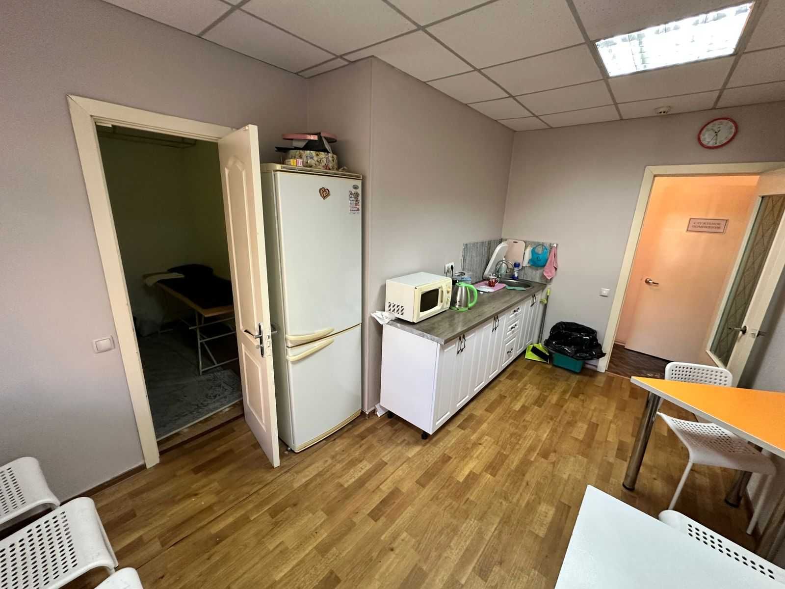 В продаже коммерческое помещение 270 м2 Потанина 27/2