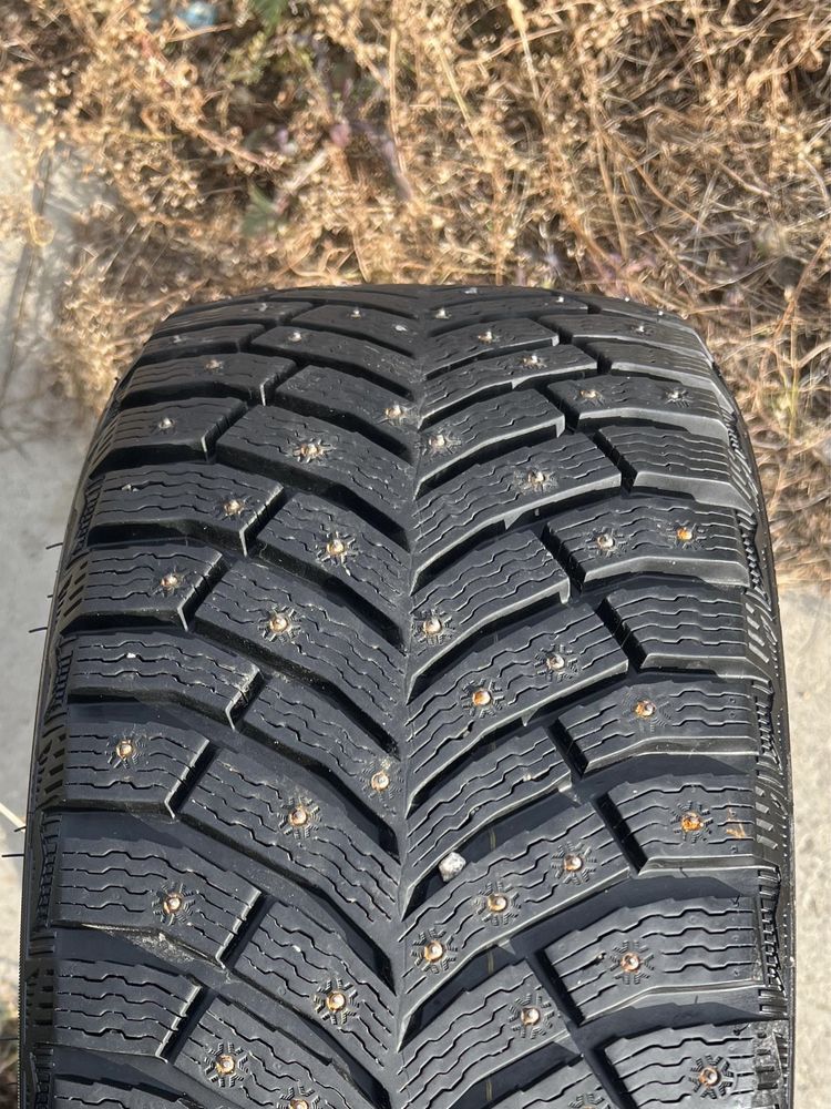 Зимняя резина 205/50 17 Michelin X-ICE North 4