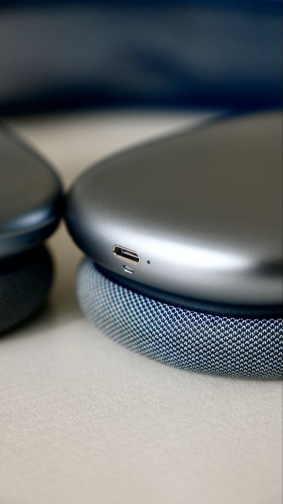 СРОЧНО Продам Airpods max(в полной комплектаций)