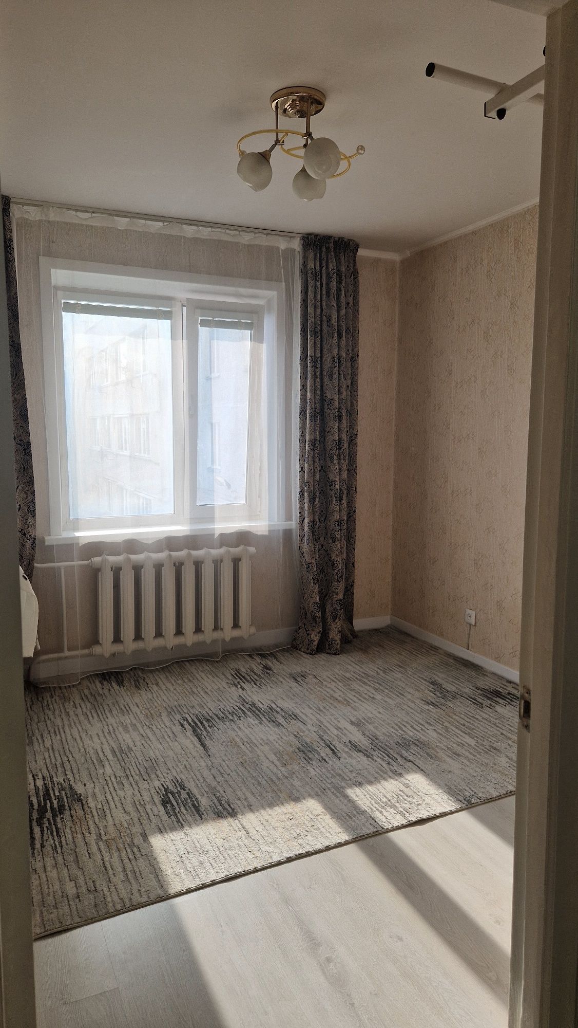 Продается 3комнатная квартира в р-н ТЦ"Байтерек",по ул.,Н.Назарбаева,.