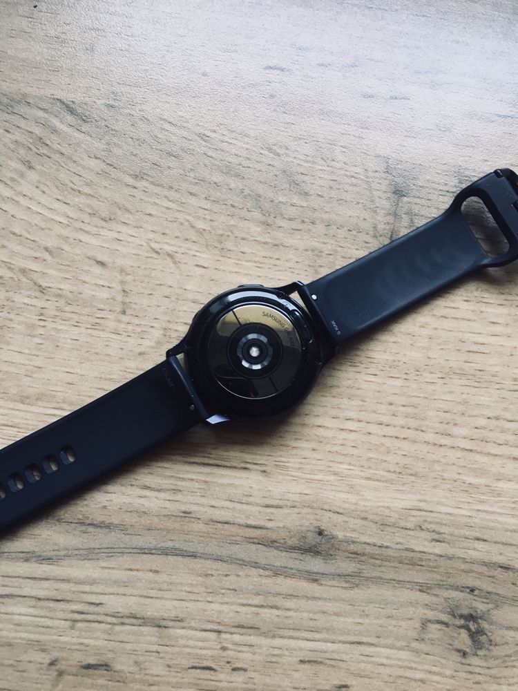 Самсунг Galaxy Watch active2