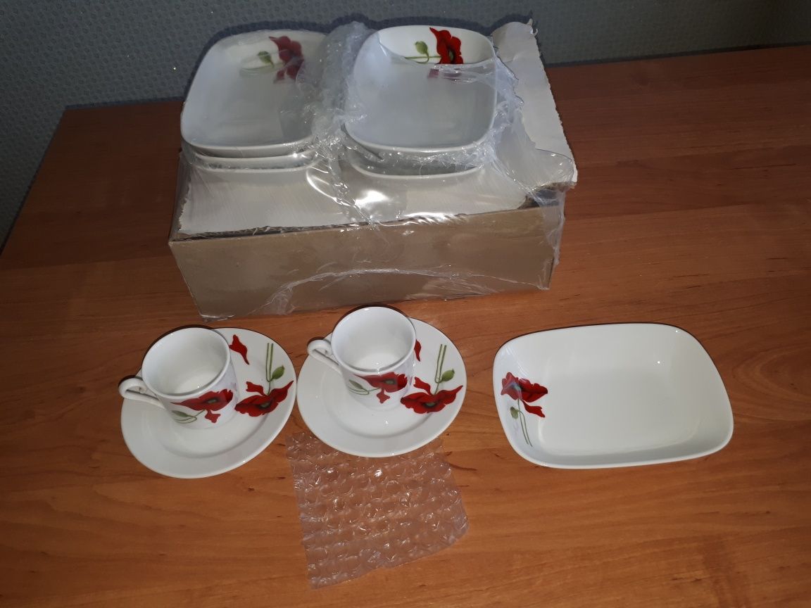 ПРОДАМ Сервиз Кофейный