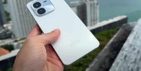Iqoo z9x почти новый