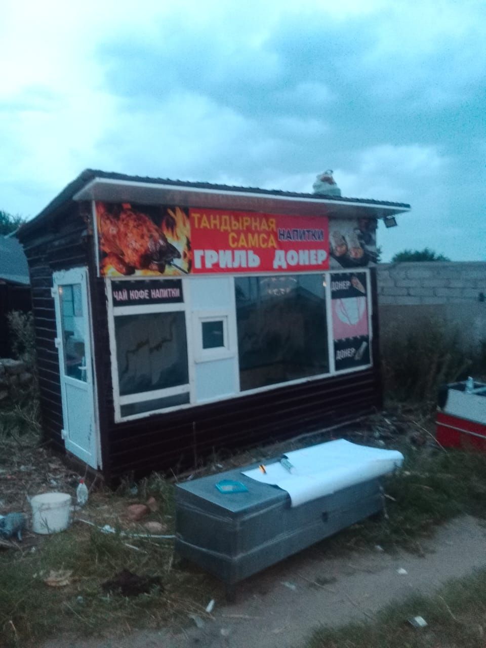 продам киоск для Донер самси