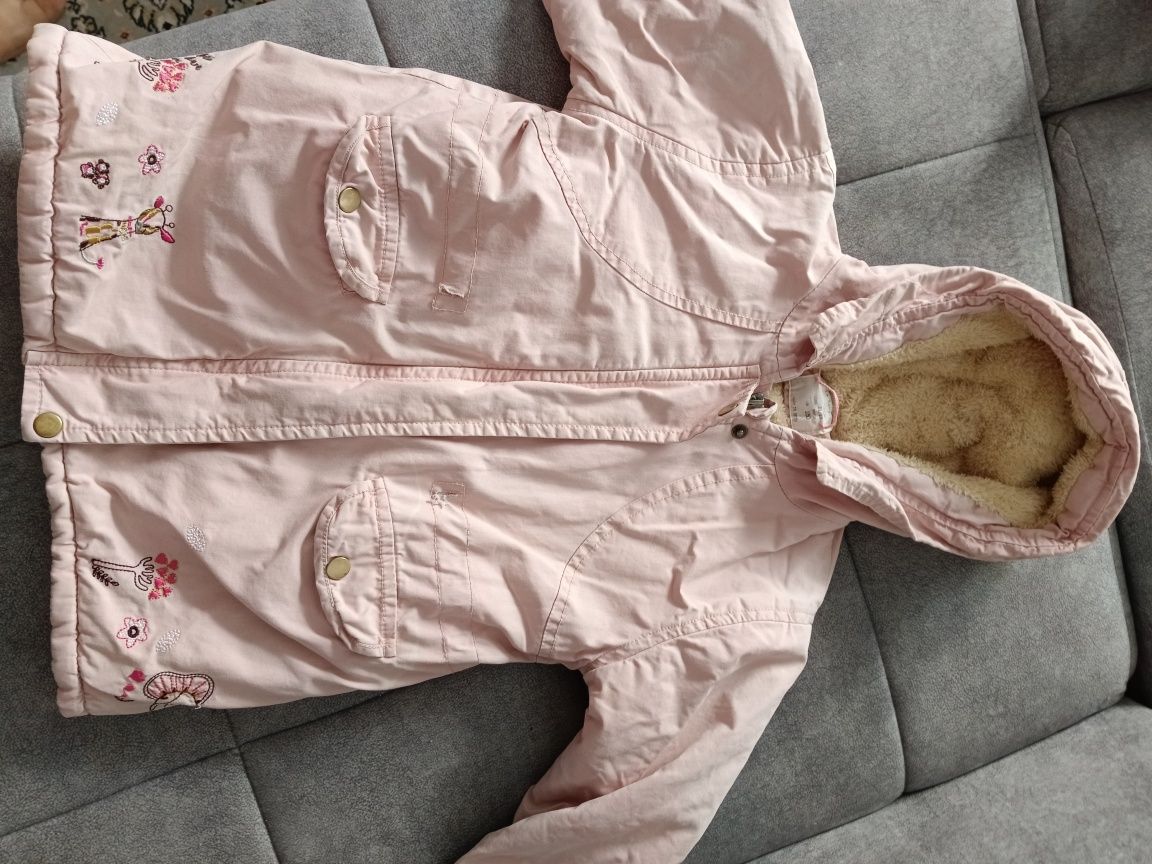 Продам детскую куртку