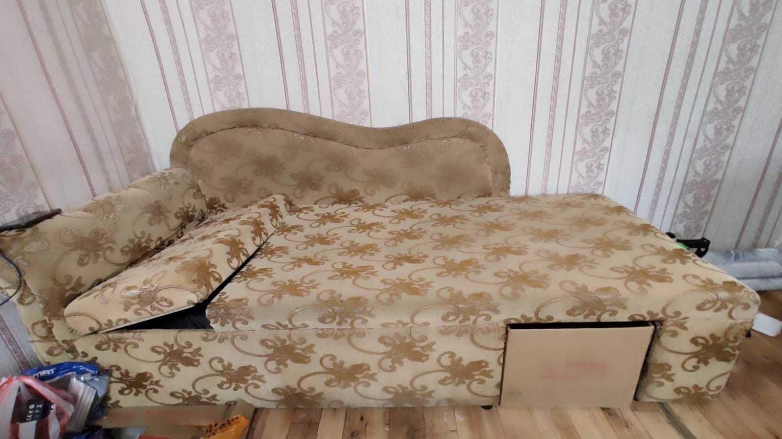 Продам диваны в хорошем состоянии