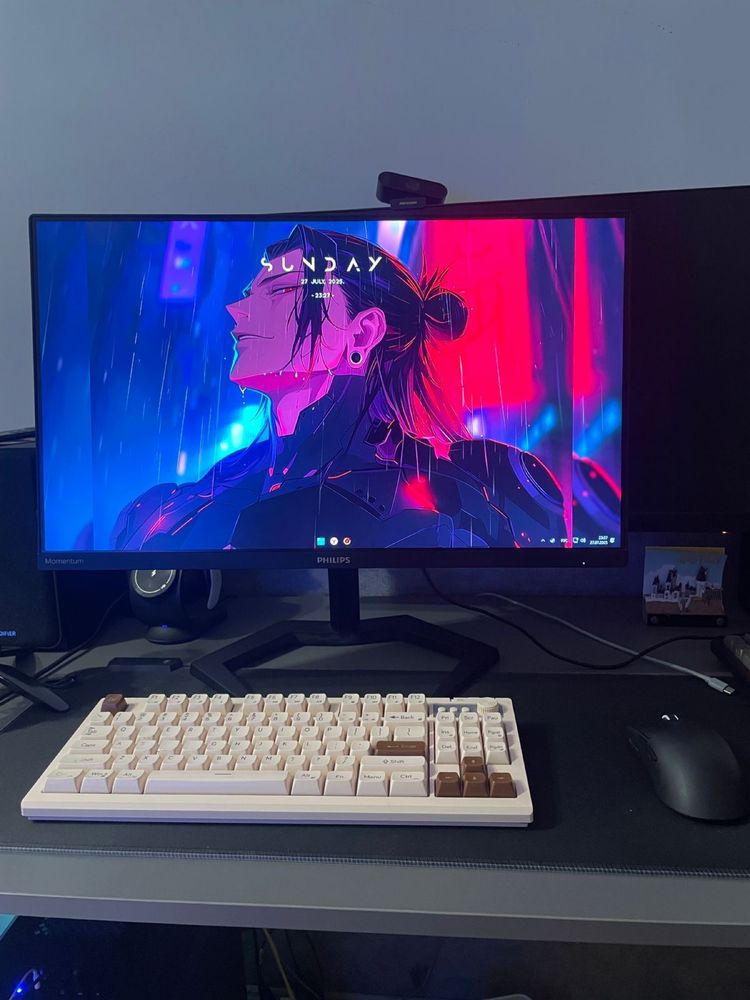 Игровой компьютер с монитором Philips Momentum