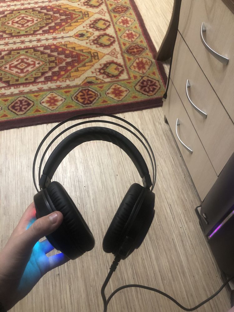 продам игровые наушники