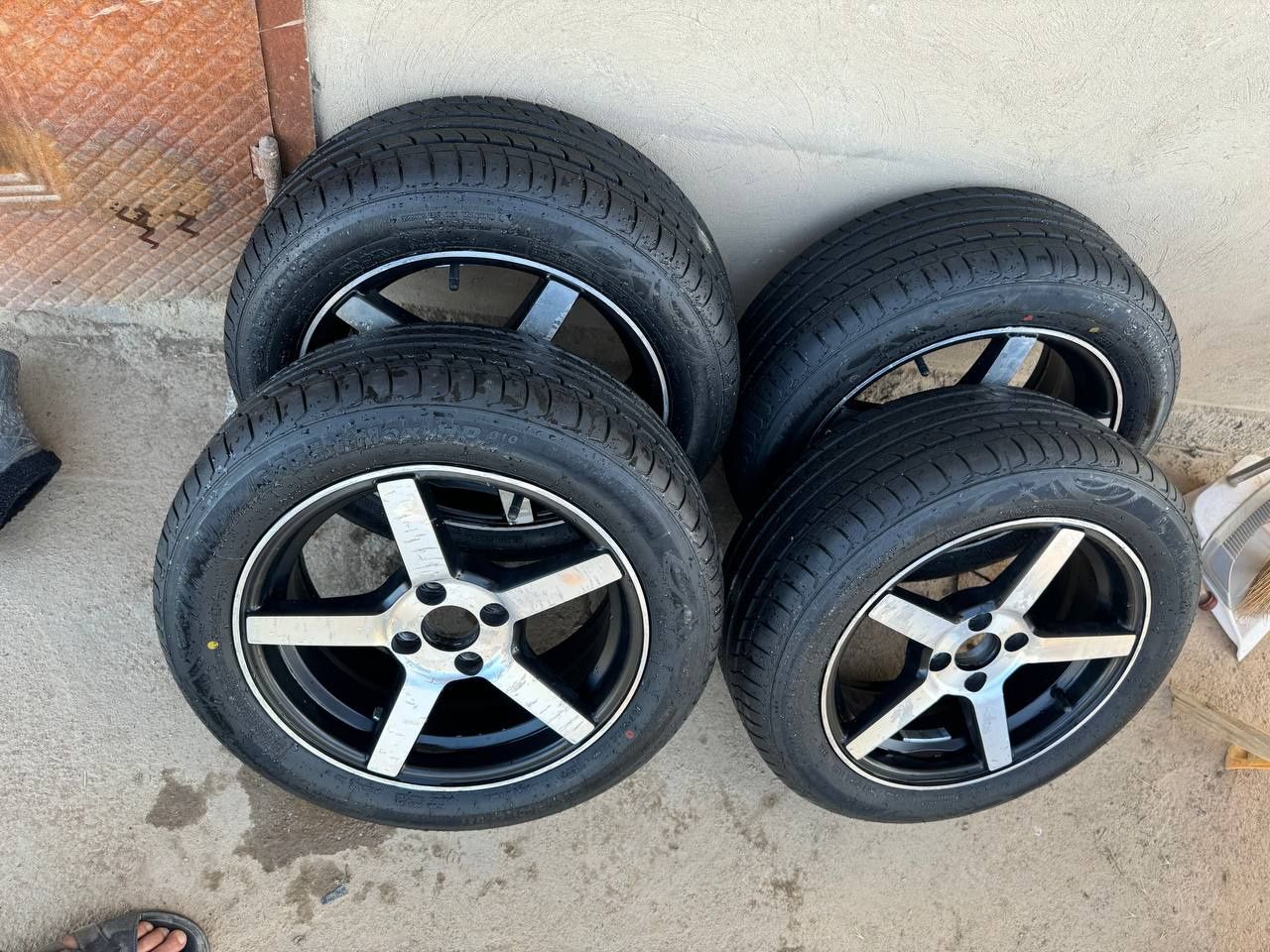 Vossen диск 15 балондарымен комплект