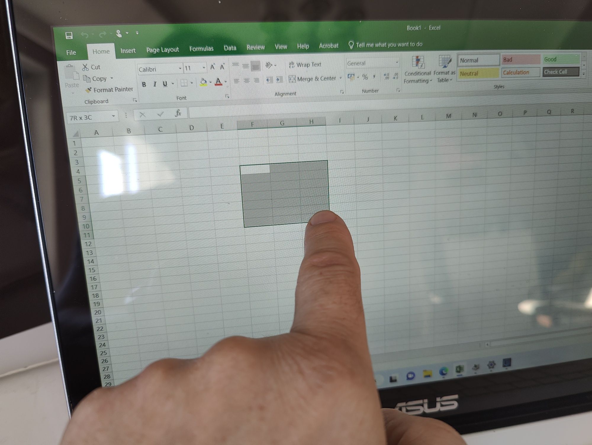 Продам ноутбук Asus Zenbook UX301LA – стильный и шустрый друг!