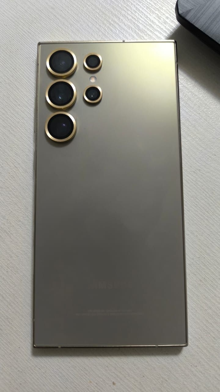 Самсунг Galaxy S24 Ultra