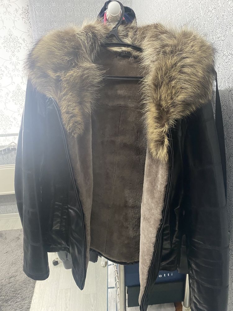 Продам мужскую дубленку