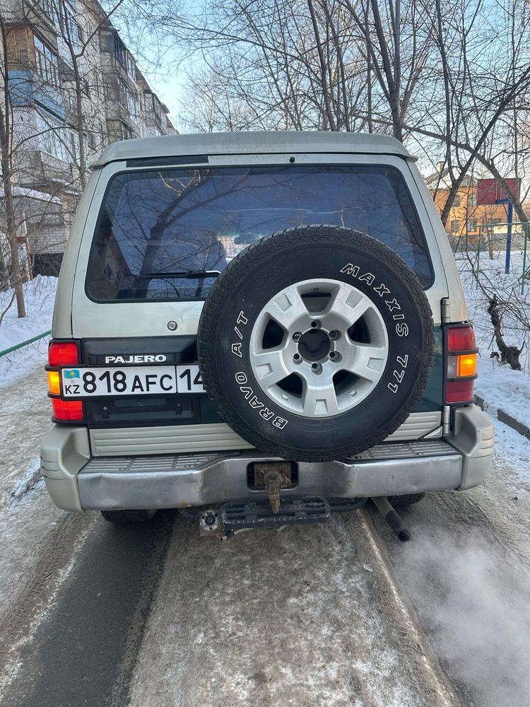 Продам джип паджеро   .
