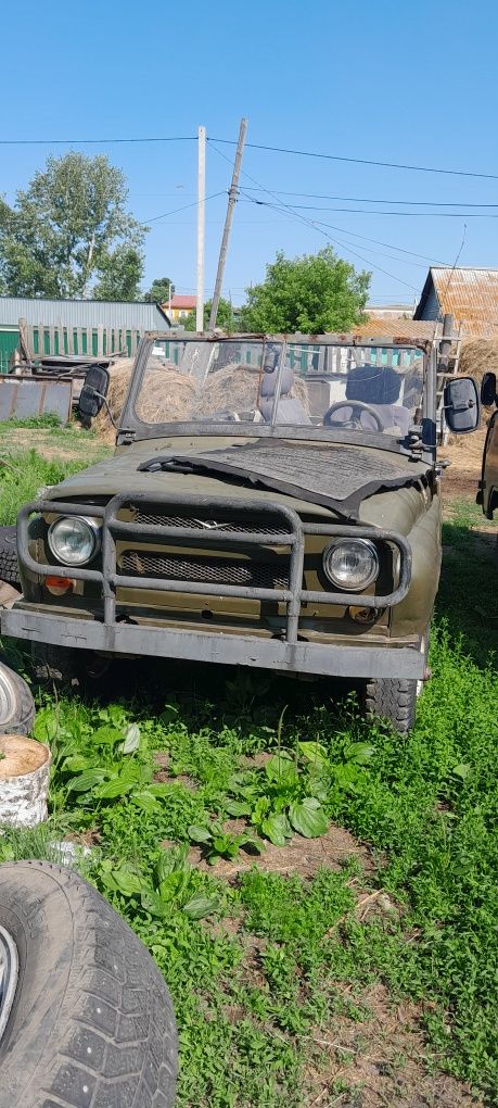Продам два Уазика