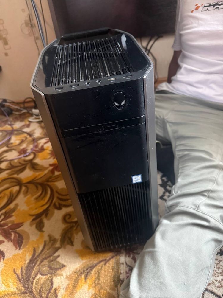 Игровой компьютер от AlienWare, СРОЧНО ПРОДАЕТСЯ !