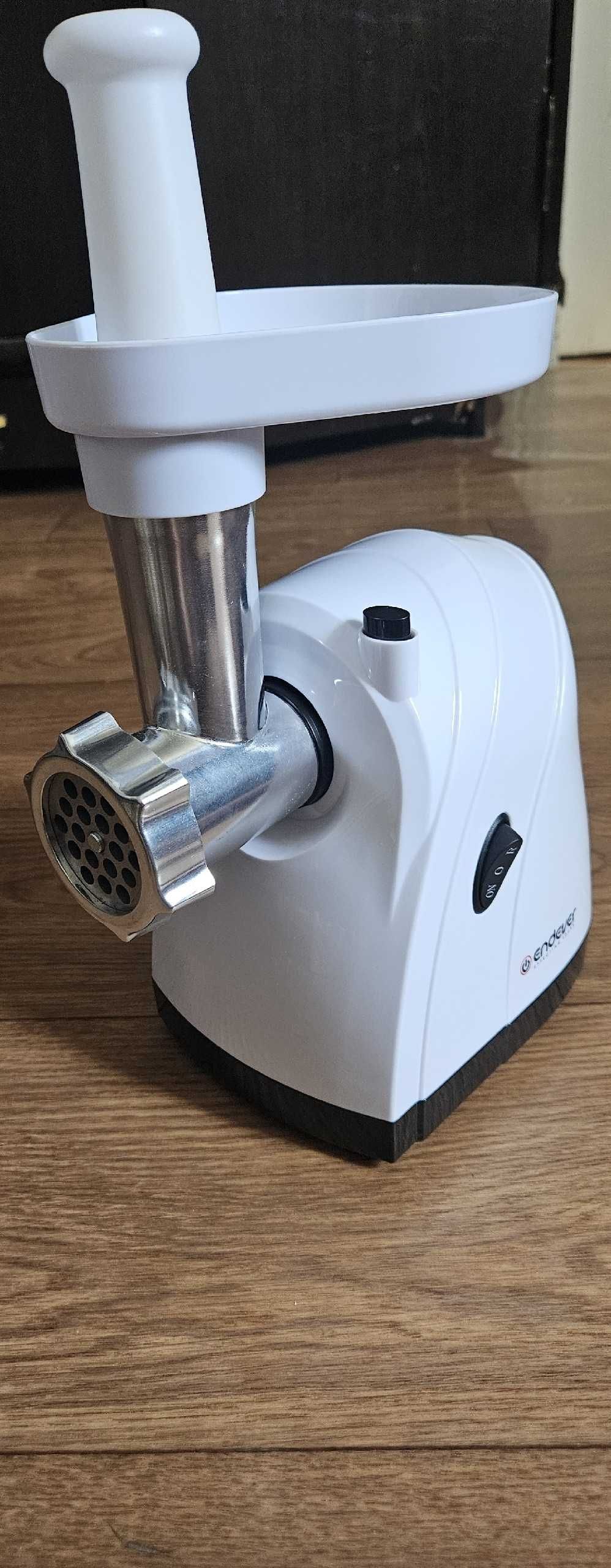 Мясорубка Endever Sigma 36  2200 Ватт
