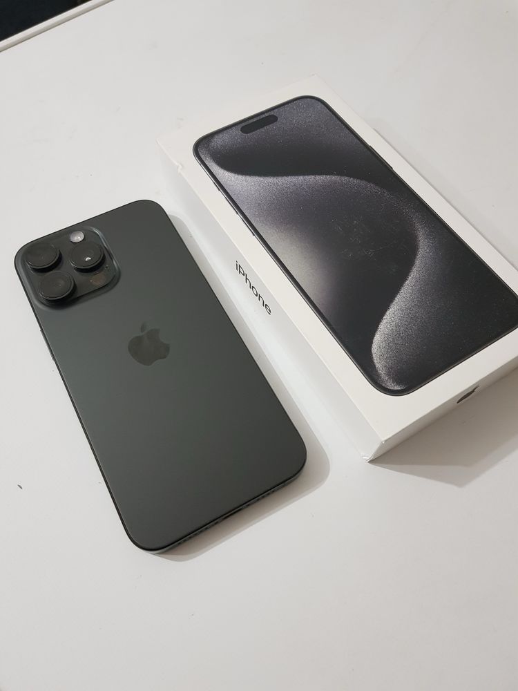 Продам Iphone 15 pro max