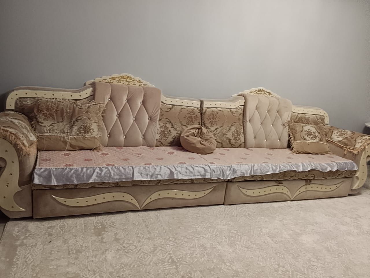 Продам диван ШАХ