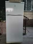 Indesit двухкамерный холодильник