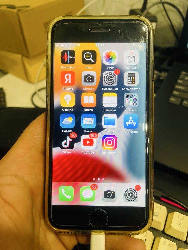 Продам iphone 7 в хорошем состоянии