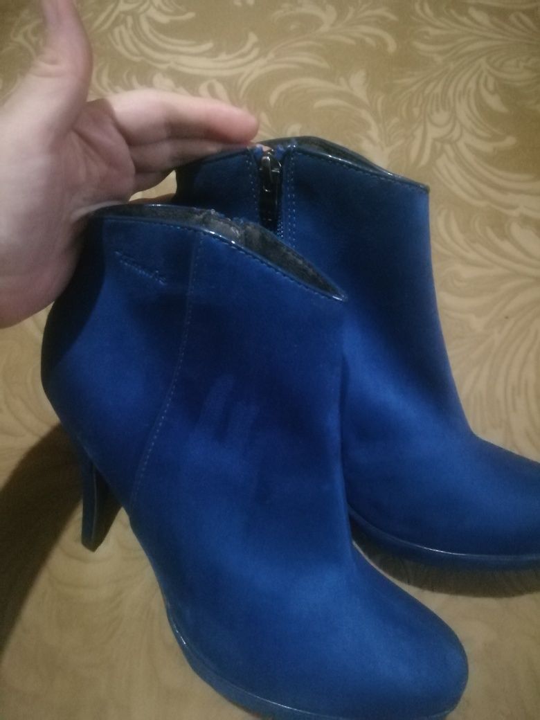 Продам полусапожки абсолютно новые.