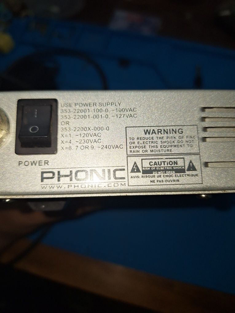 Продам микшер Phonic MM 1002 a