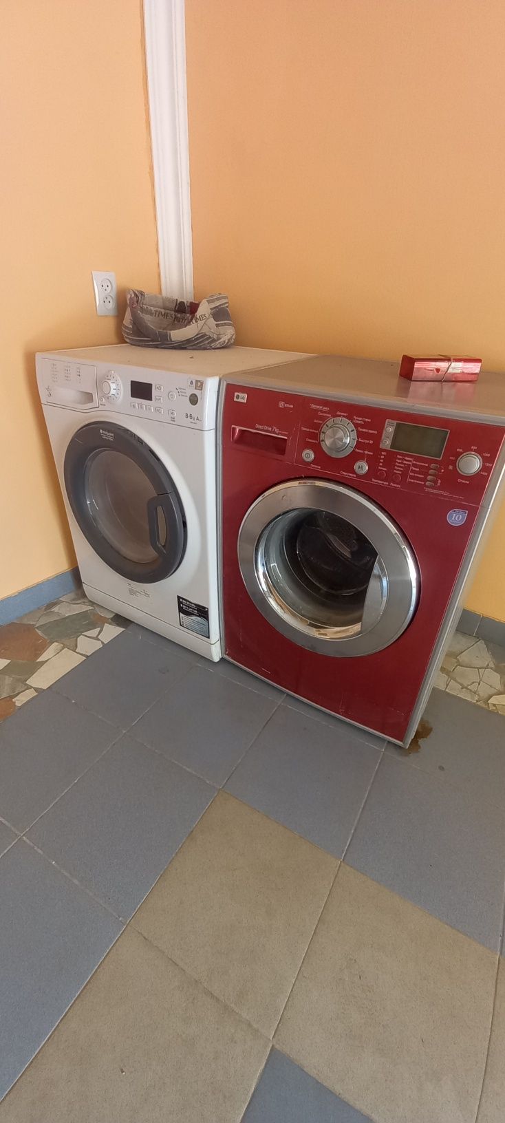 Стиральные машинки Аристон 8.6 кг и LG 7 кг