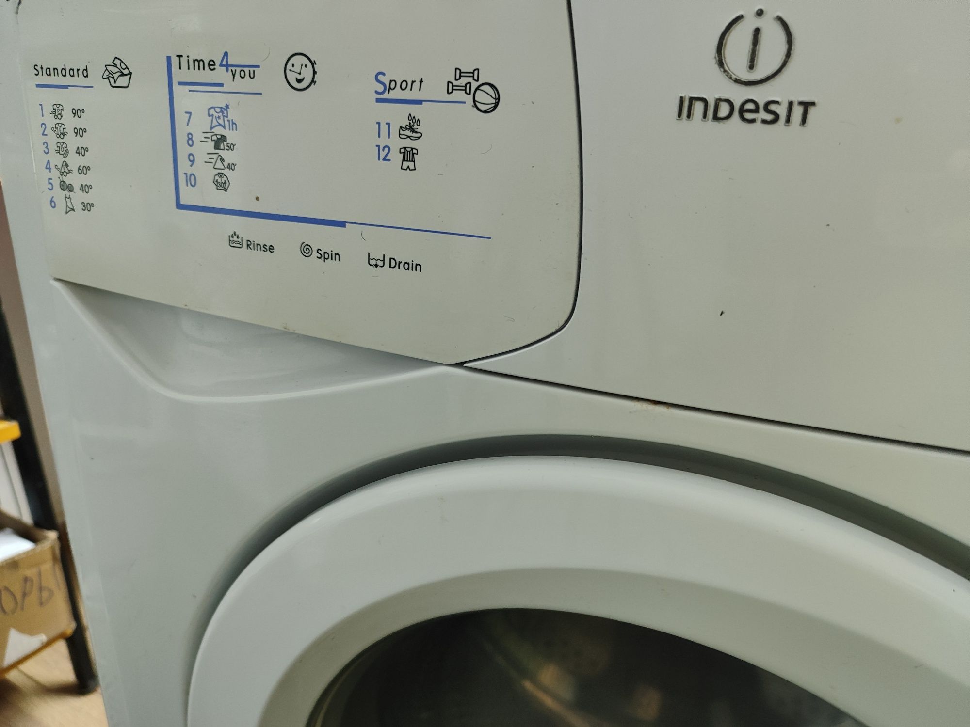 Стиральная машина Indesit 5 кг Автомат НА ГАРАНТИИ